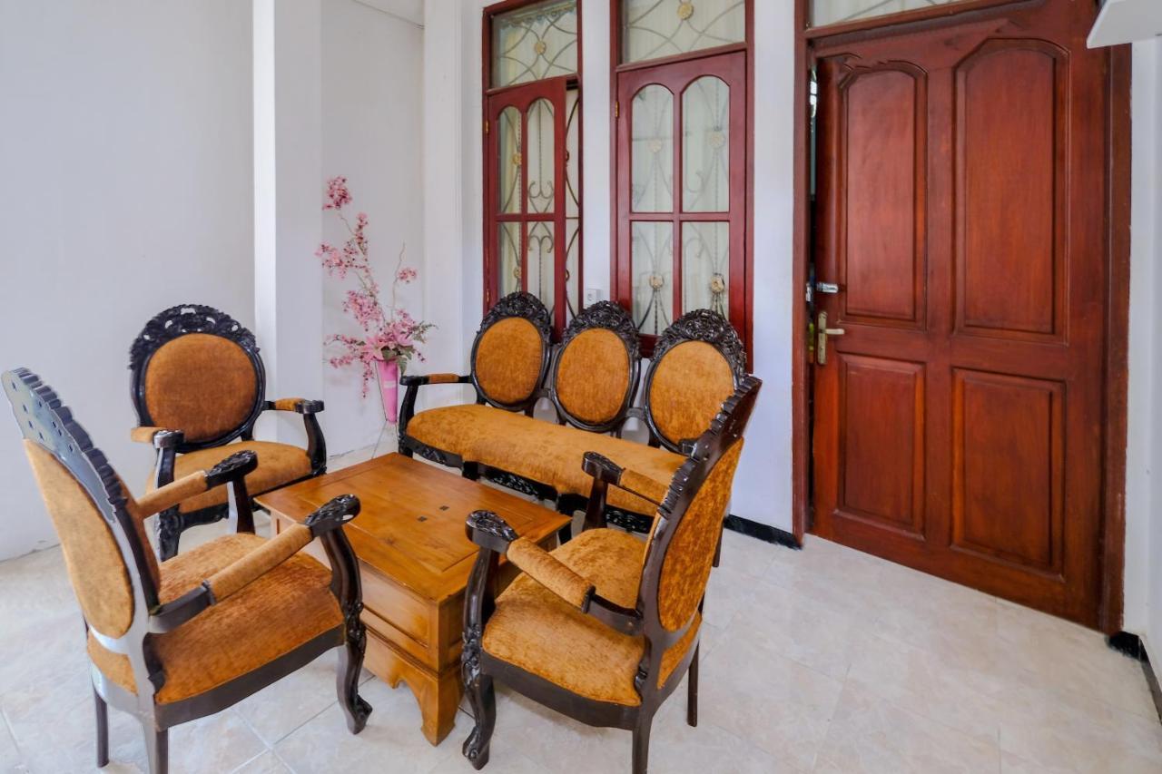 Oyo 3088 Green Valley House Сенгиги Екстериор снимка
